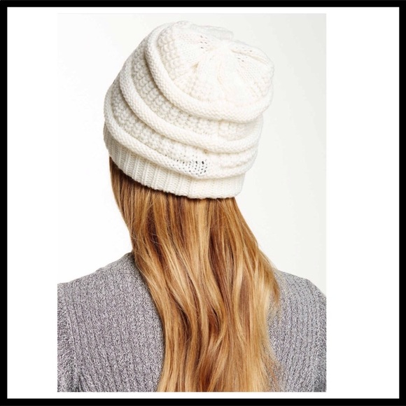 LUXE RIBBED KNIT IVORY BEANIE HAT A2C - Picture 2 of 8